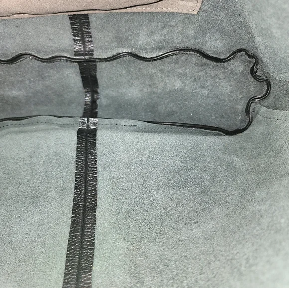 Vince Camuto Black Hobo Bag - Picture 10 of 11